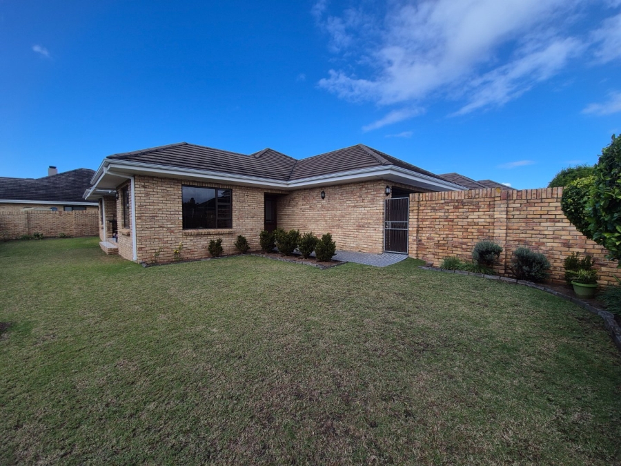 3 Bedroom Property for Sale in Weybridge Park Eastern Cape